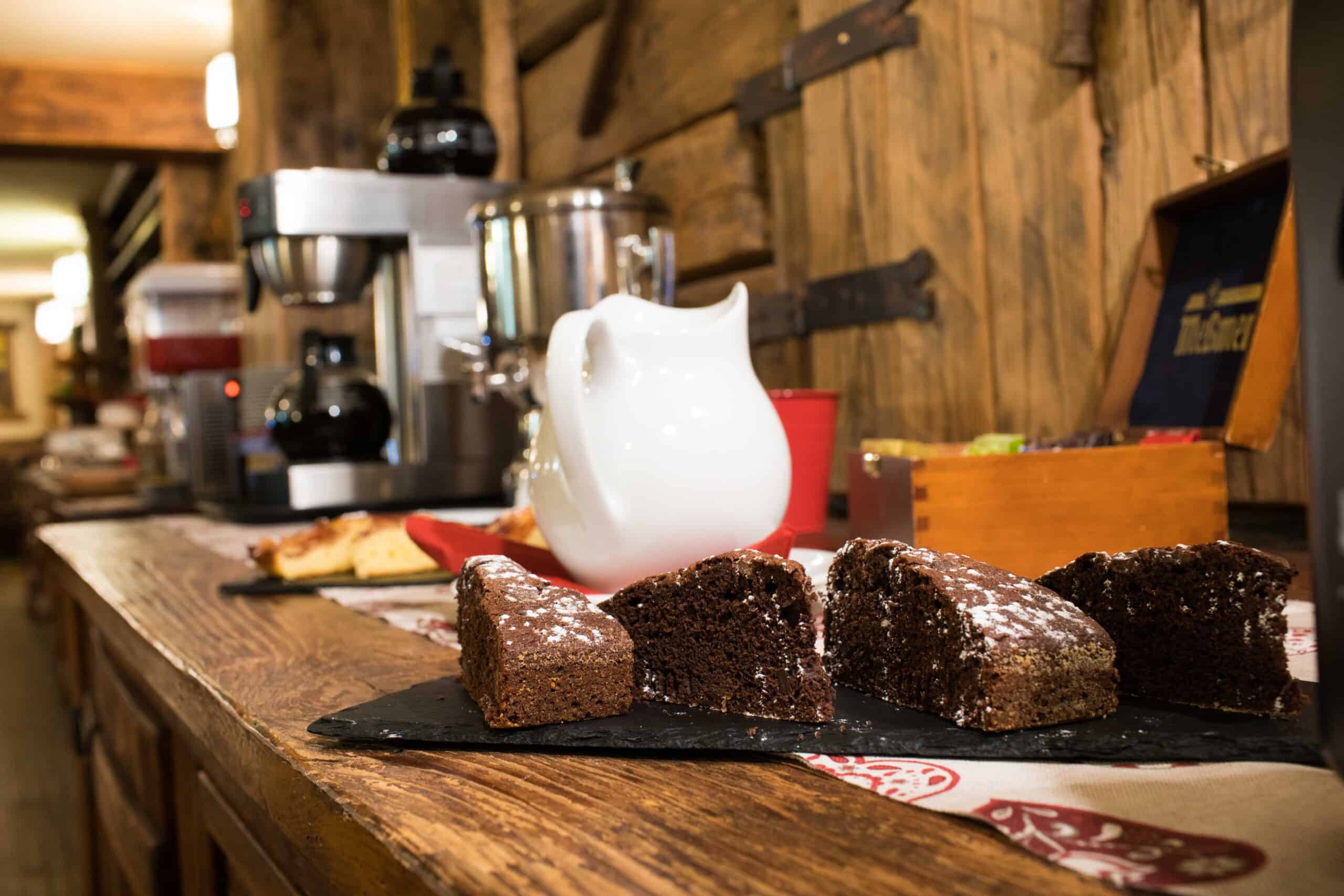 dolci su un tavolo all'Hotel Mon Rêve