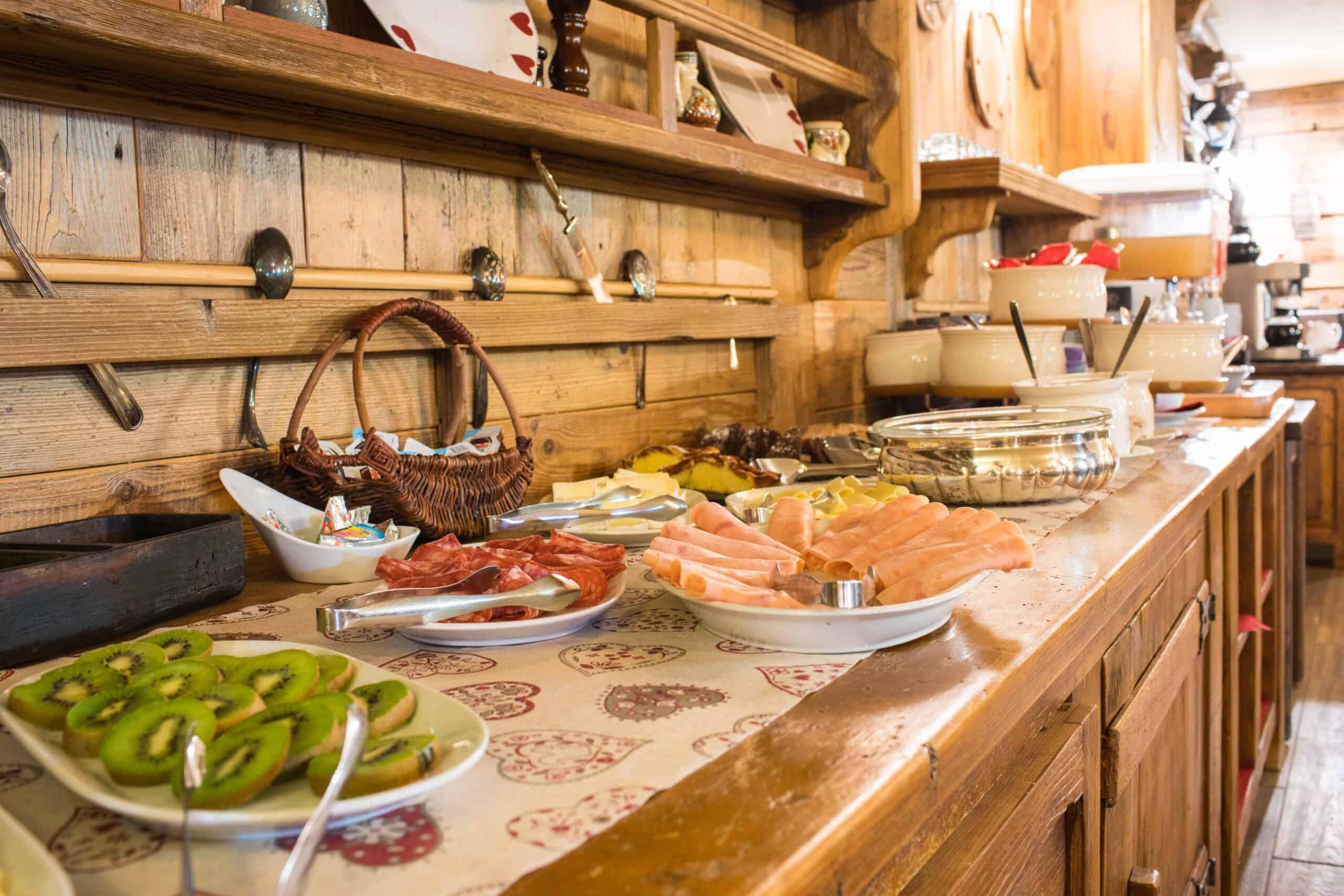 Buffet di cibi freschi all'Hotel Mon Rêve